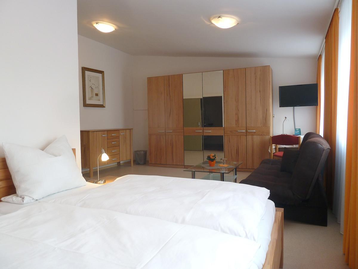 Garni Hotel Leitl Gmbh Eggenfelden Δωμάτιο φωτογραφία